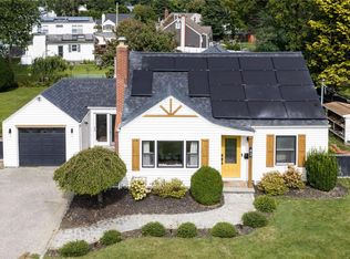 43 Foster Blvd N, Babylon, NY 11702
