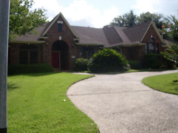 2nd image of 161 Stones Edge Dr