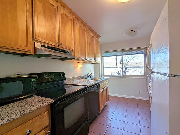 4th image of 5321 Sonoma Dr #4