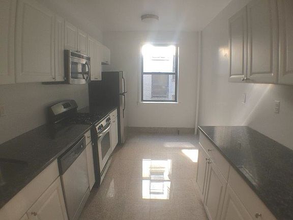 4th image of 100 Lefferts Ave #5KRACK