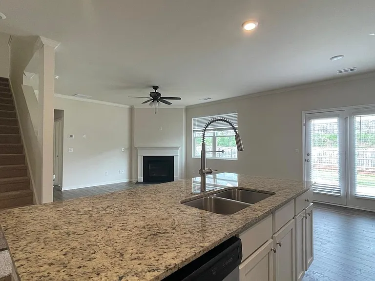 656 Quail Pass — Photo 8