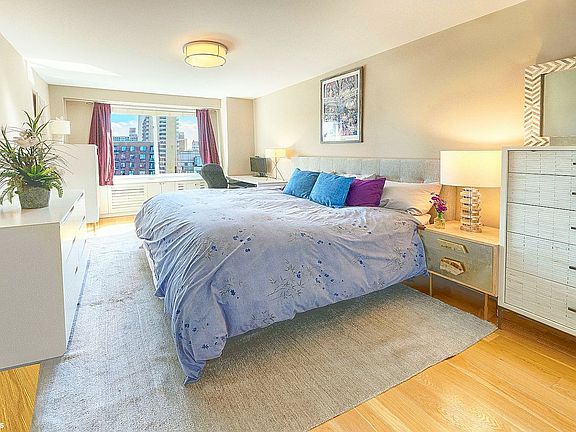 4th image of 392 Central Park W APT 19B