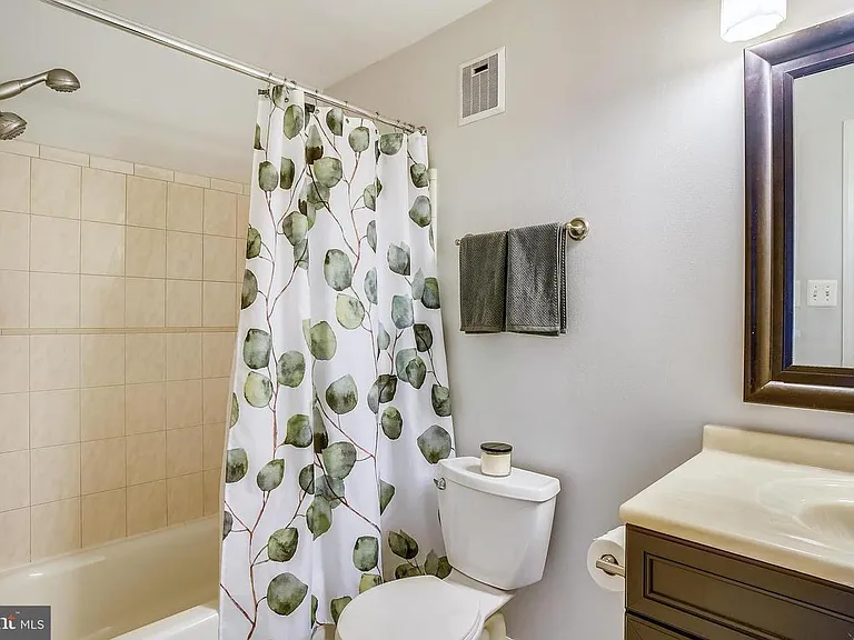 14 Windbrooke Cir — Photo 23