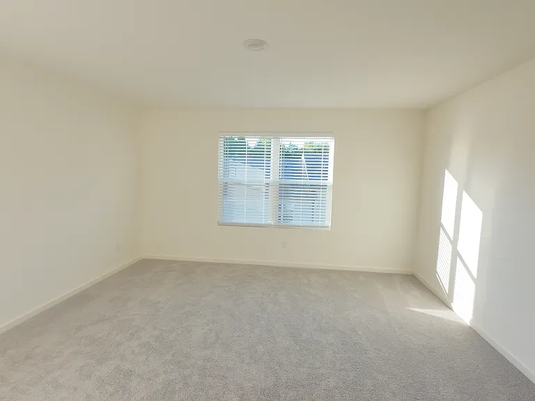 2071 Emerson — Photo 16