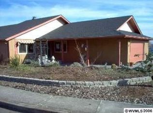 1835 Woodstock Cres NW, Salem, OR 97304