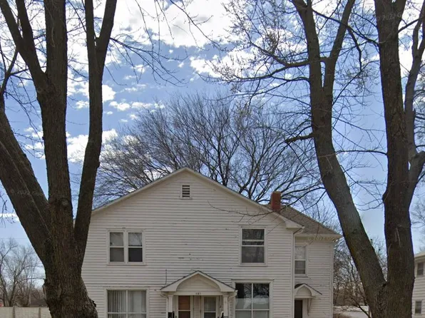 121 W 2nd St, 121 W 2nd St #3, Newton, KS 67114
