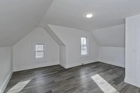 26 Huntington St #3 — Photo 23