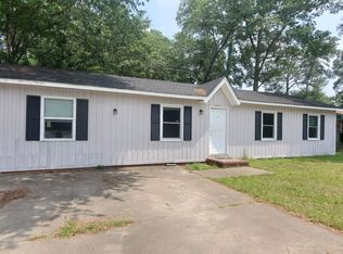 5844 Columbine Rd, Fayetteville, NC 28306