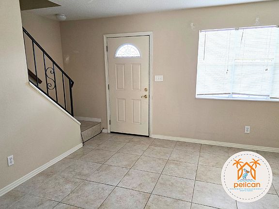 2nd image of 2111 Langley Ave