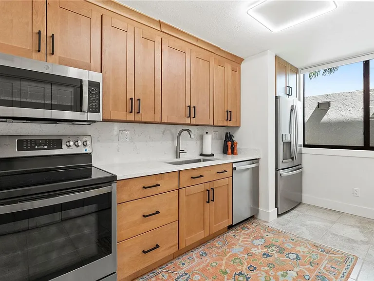 806 Bayport Way — Photo 12