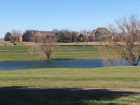 2nd image of 424 Houston Oaks Dr