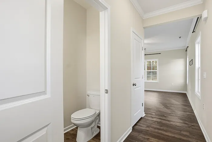 106 Knotts Berry Rd — Photo 8