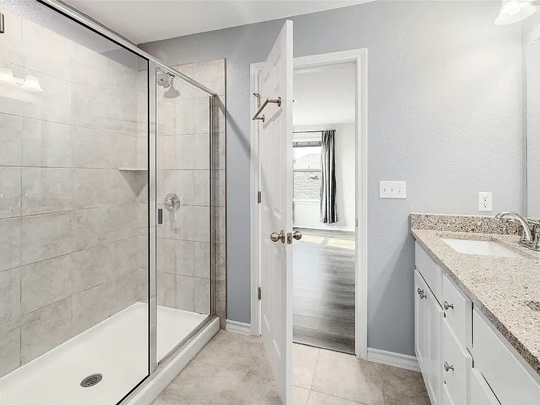 15801 Crissom Ln #17 — Photo 21