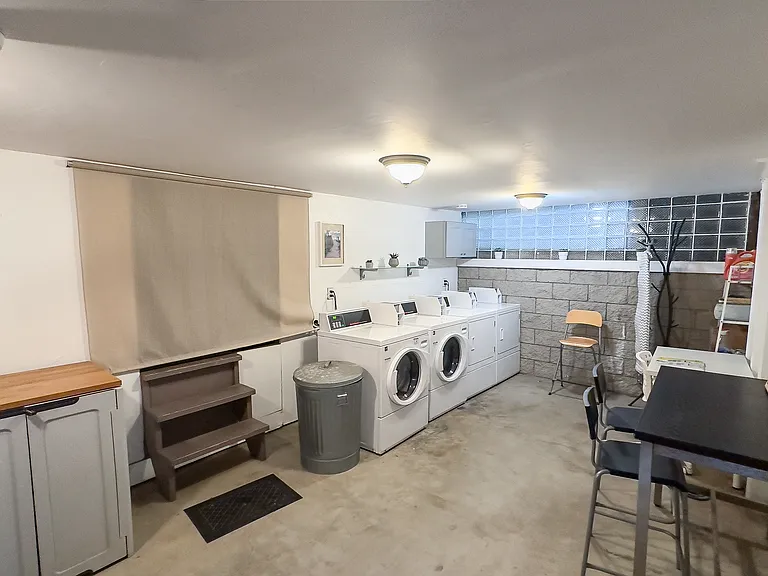 1343 C St #8D — Photo 23