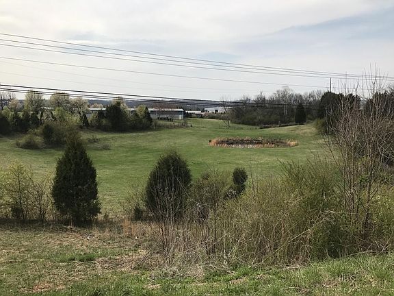 3rd image of 7505 E Lee Hwy