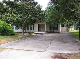 2721 Magnolia Dr, La Marque, TX 77568