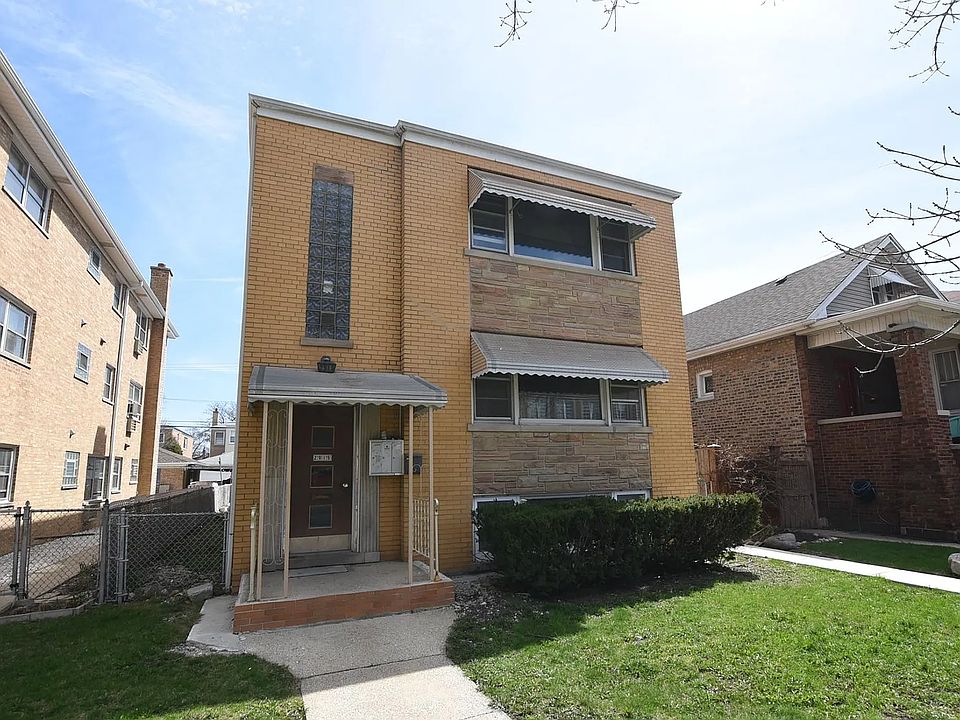 1st image of 2915 N Austin Ave #1