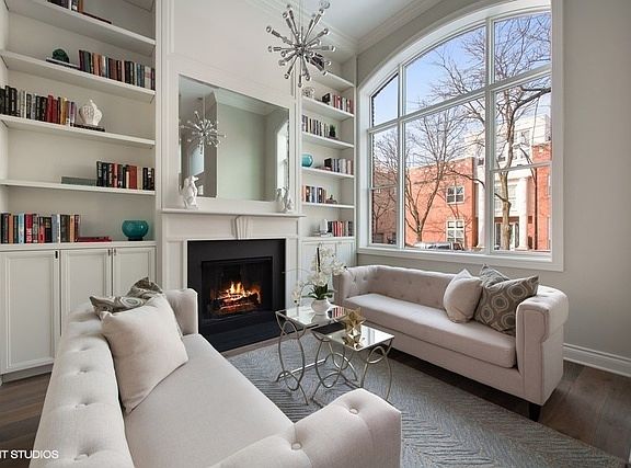 5th image of 507 W Menomonee St