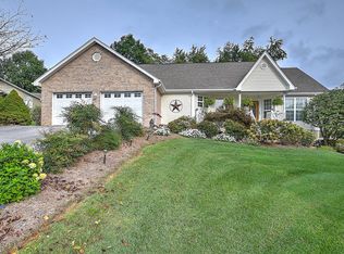 246 Apple Ridge Dr, Bluff City, TN 37618