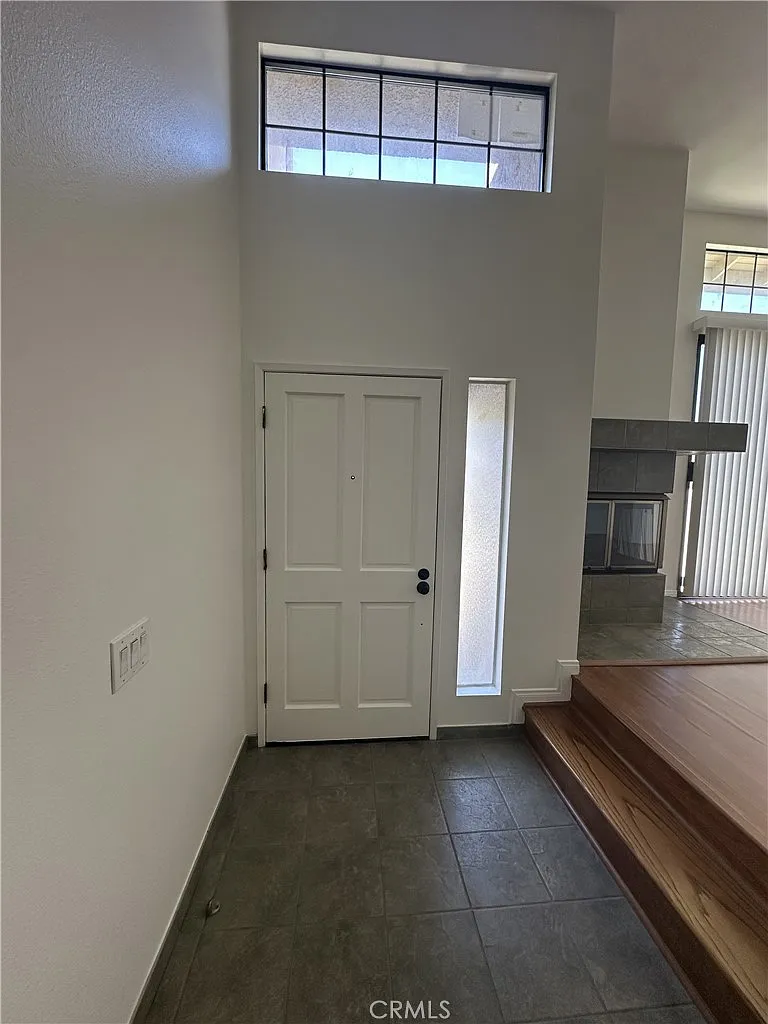 3 bed, 1523 sqft, $3,100 — Photo 4