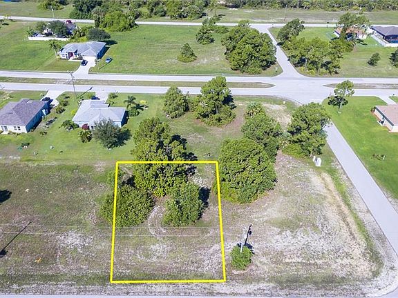 4th image of 4016 NE 20th Pl