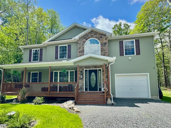 184 Paxinos Dr, Pocono Lake, PA 18347