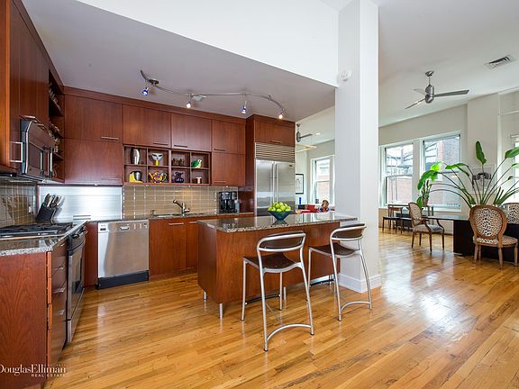 2nd image of 176 Broadway APT 15D