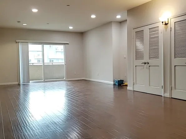 1029 S Hobart Blvd APT 302, Los Angeles, CA 90006