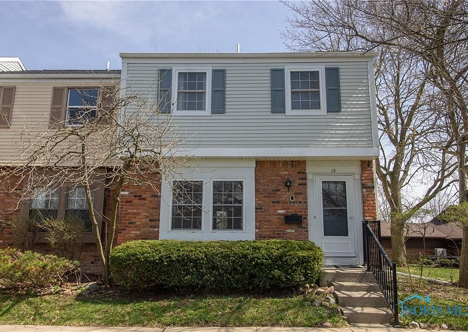 1st image of 13 Meadowbrook Dr