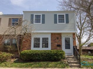 13 Meadowbrook Dr, Perrysburg, OH 43551