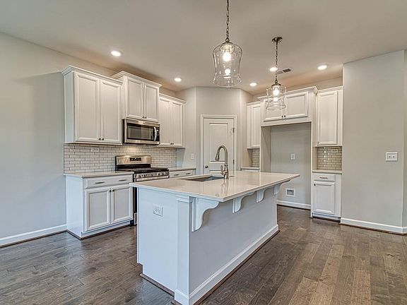 3rd image of 331 Niles Ct #26