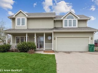 305 NE 16th St, Ankeny, IA 50021