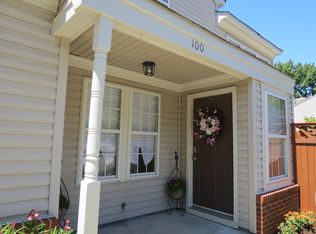 100 Pecan Ter, Yorktown, VA 23693