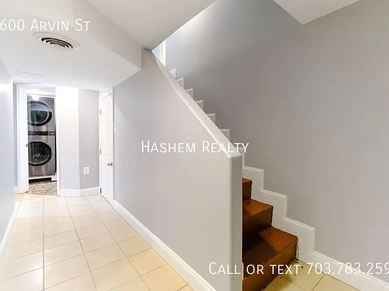 2600 Arvin St — Photo 9
