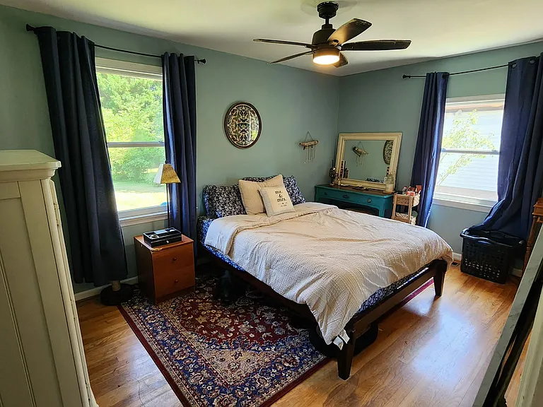 209 Dabney Dr — Photo 6