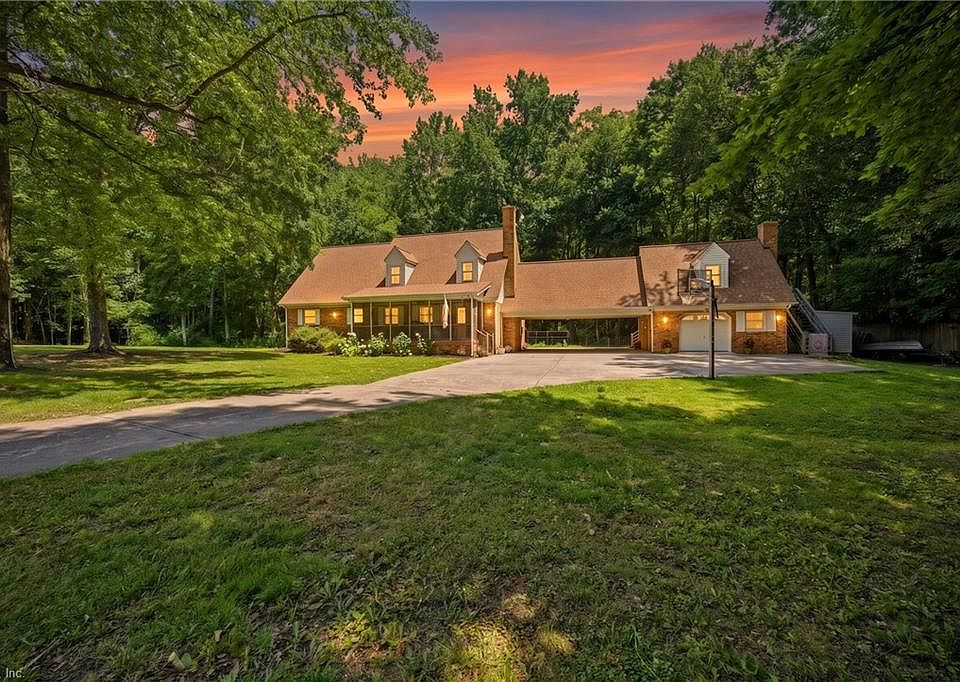 1st image of 735 Daniels Rd