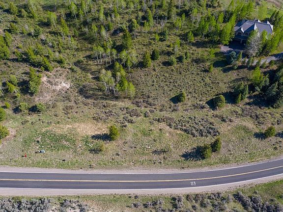 2nd image of 270 Cordillera Way