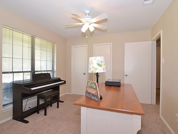 5th image of 2625 El Paso Way