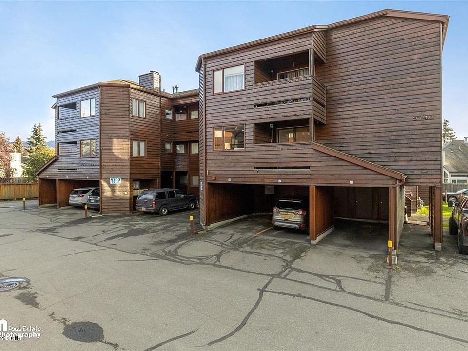 1st image of 9740 Vanguard Dr APT 38
