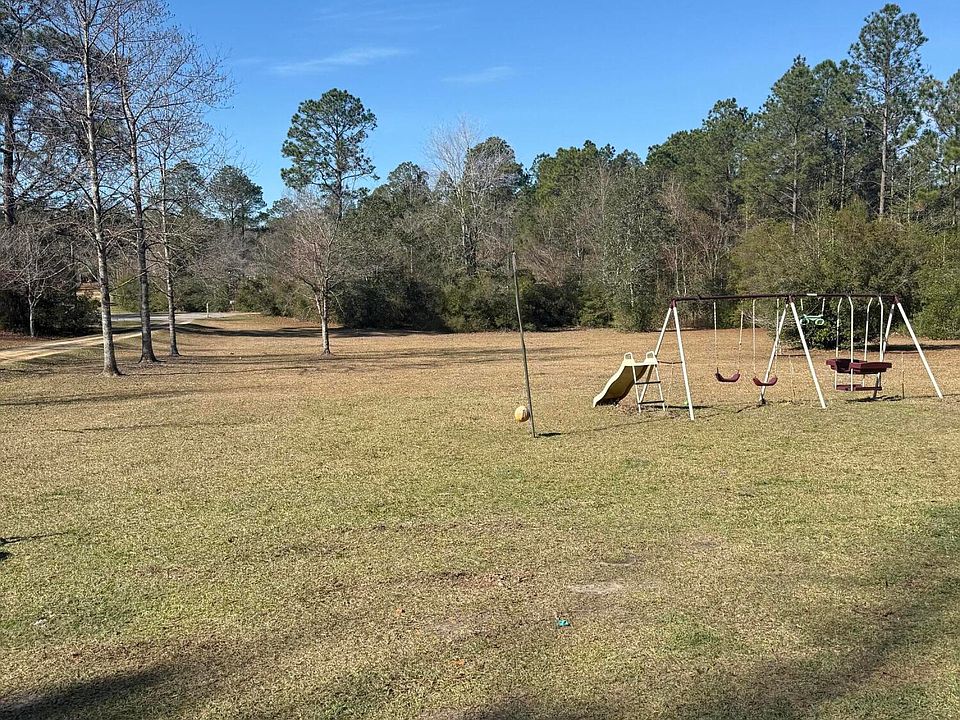 2nd image of 16621 Sierra Ln