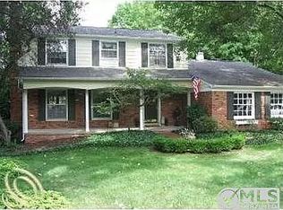 19344 Devonshire St, Beverly Hills, MI 48025