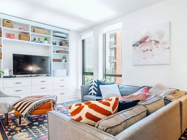 1211 Van St SE APT 614, Washington, DC 20003