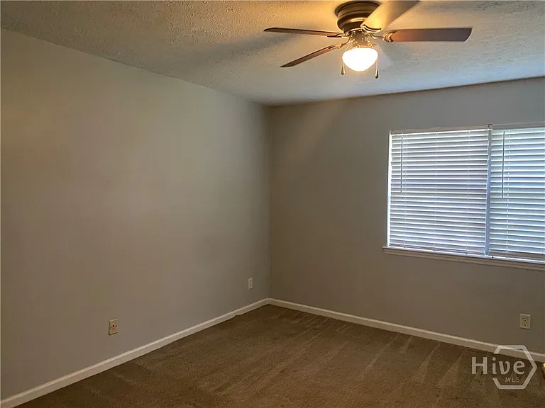 29 Knollwood Cir — Photo 11