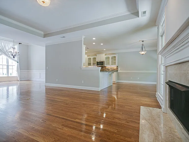 143 Gardenia Way — Photo 8