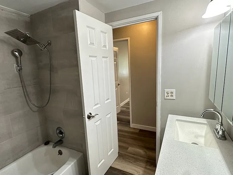318 N Salem Ave #1 — Photo 5