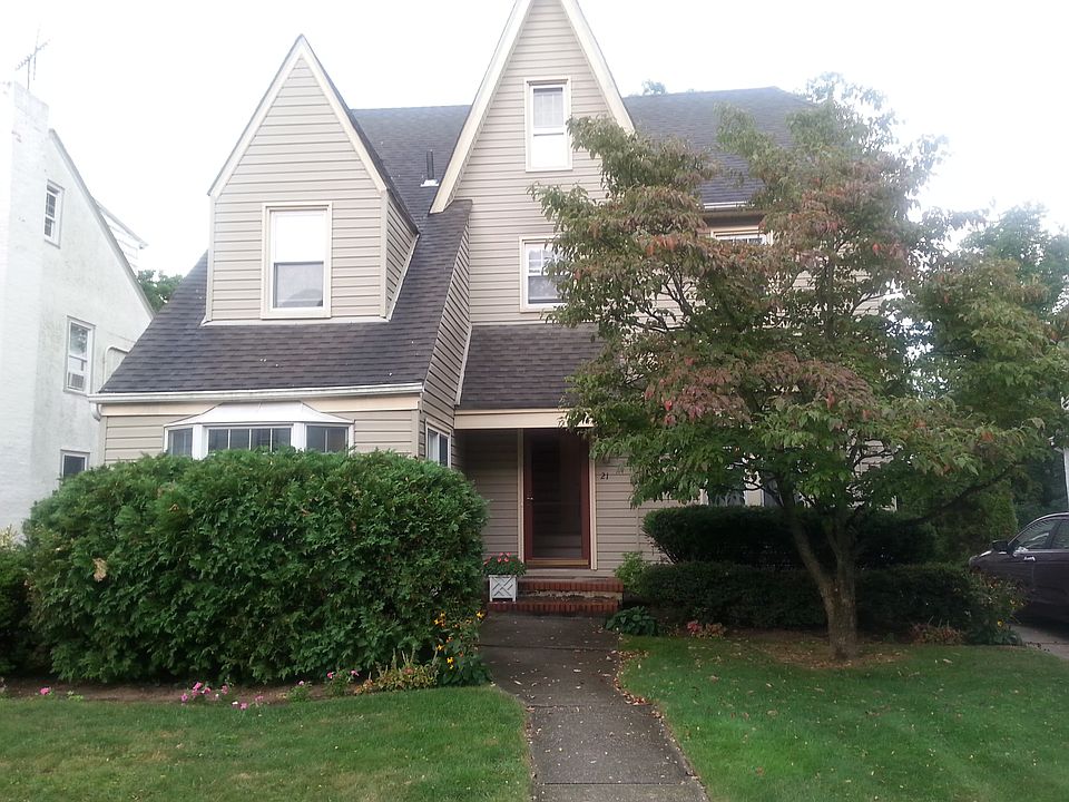 1st image of 21 Loel Ct