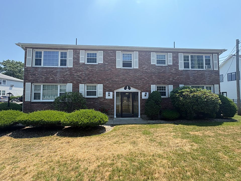 1st image of 159 Center St APT 1