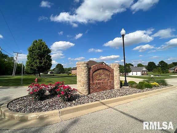 3rd image of 804 Prairie Lake Dr