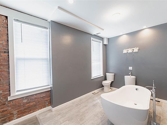 4th image of 5252 Paulian Pl