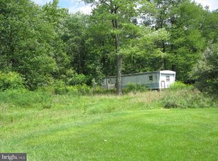 5925 Four Point Rd, Bethel, PA 19507